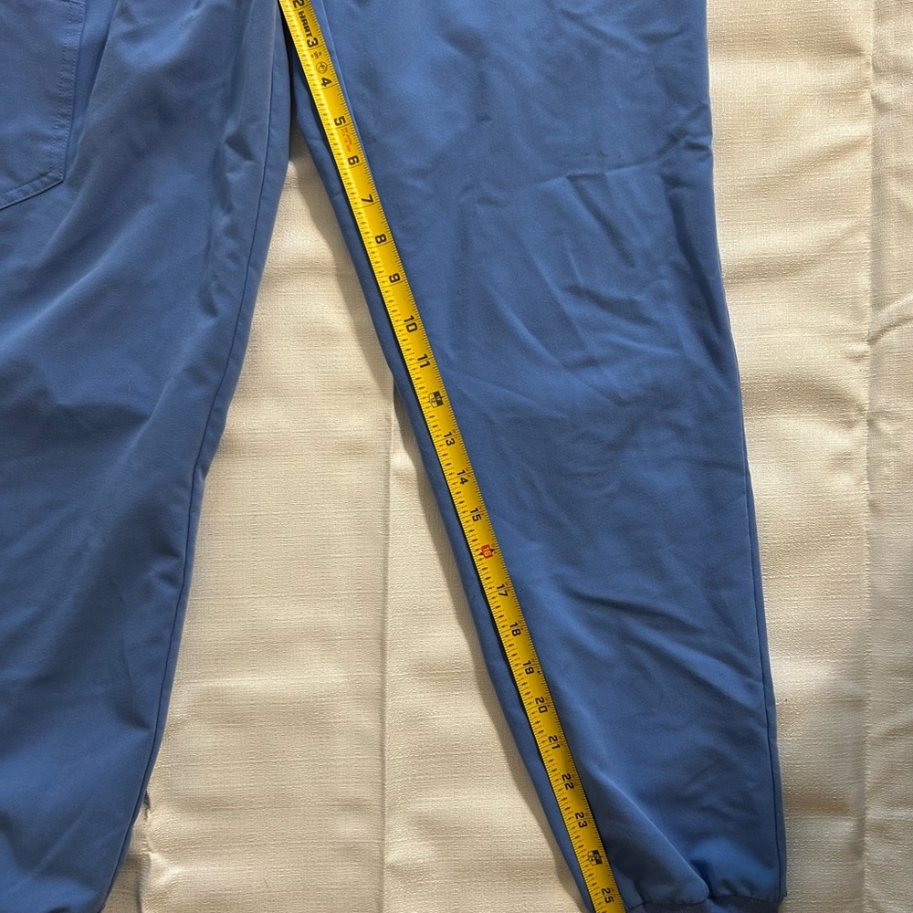 FIGS Blue Jogger Scrub Pants Size Small 💙 - Picture 8 of 9